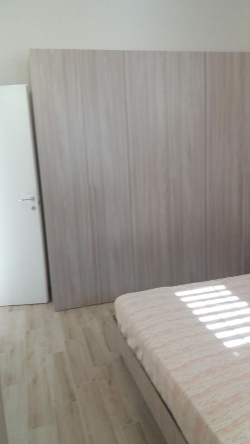 Appartamento Francy 卡斯泰拉马莱 外观 照片